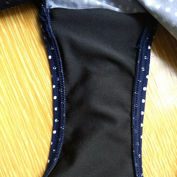 Lands End canvas bikini navy polkadot NWOT - Picture 4 of 4